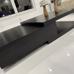 CoffeeTable Like New, Dark Brown, With 2 Drawers. Dimensions: 55W x 31.5D  x 12H / Designer Carlo Perazzi