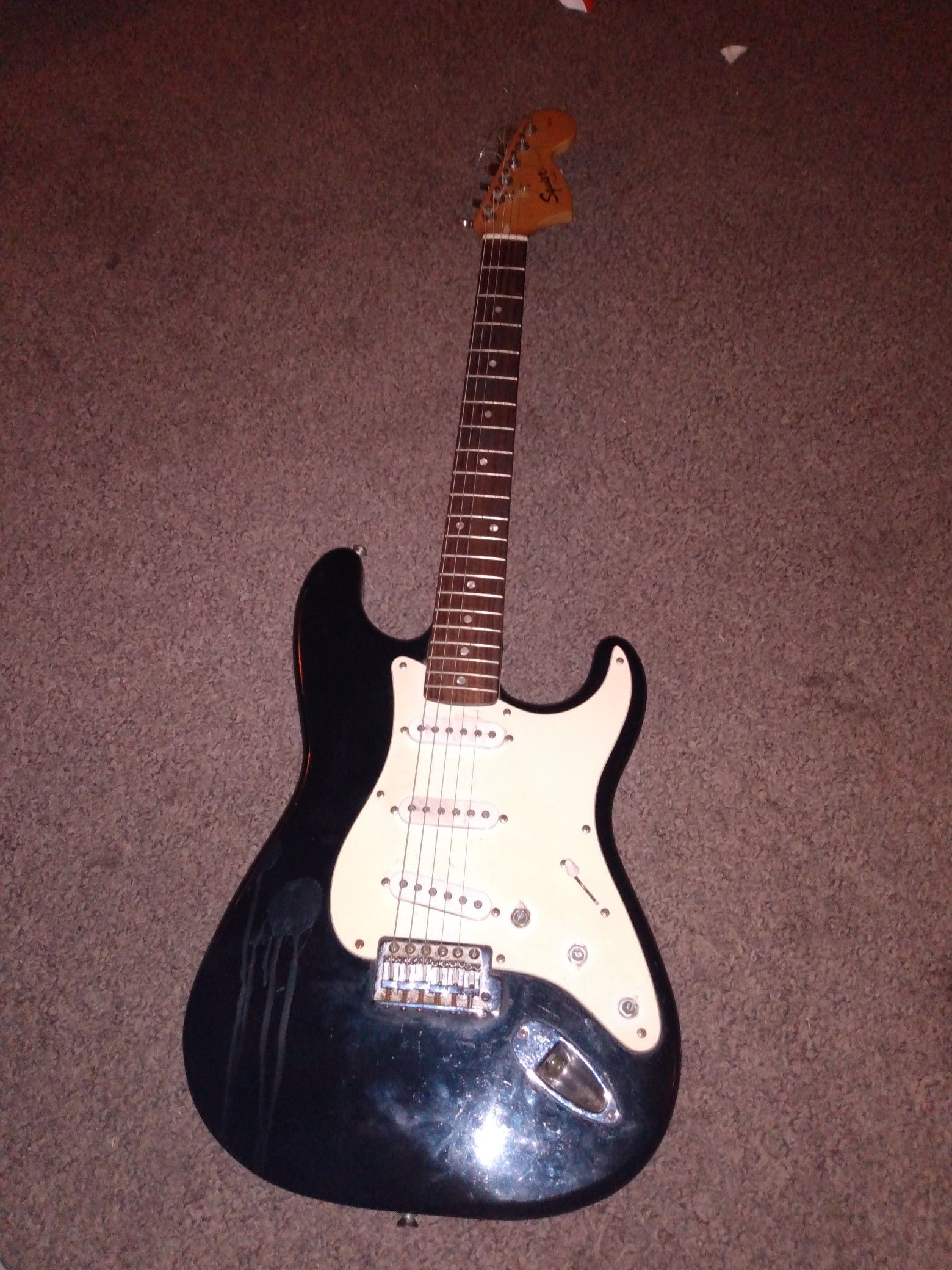 Squire fender electric guitar