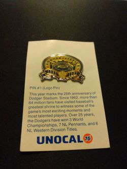 Vintage LA Dodgers 25th Anniversary Hat Pin Emblem