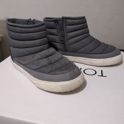 Snow Boots Size 11