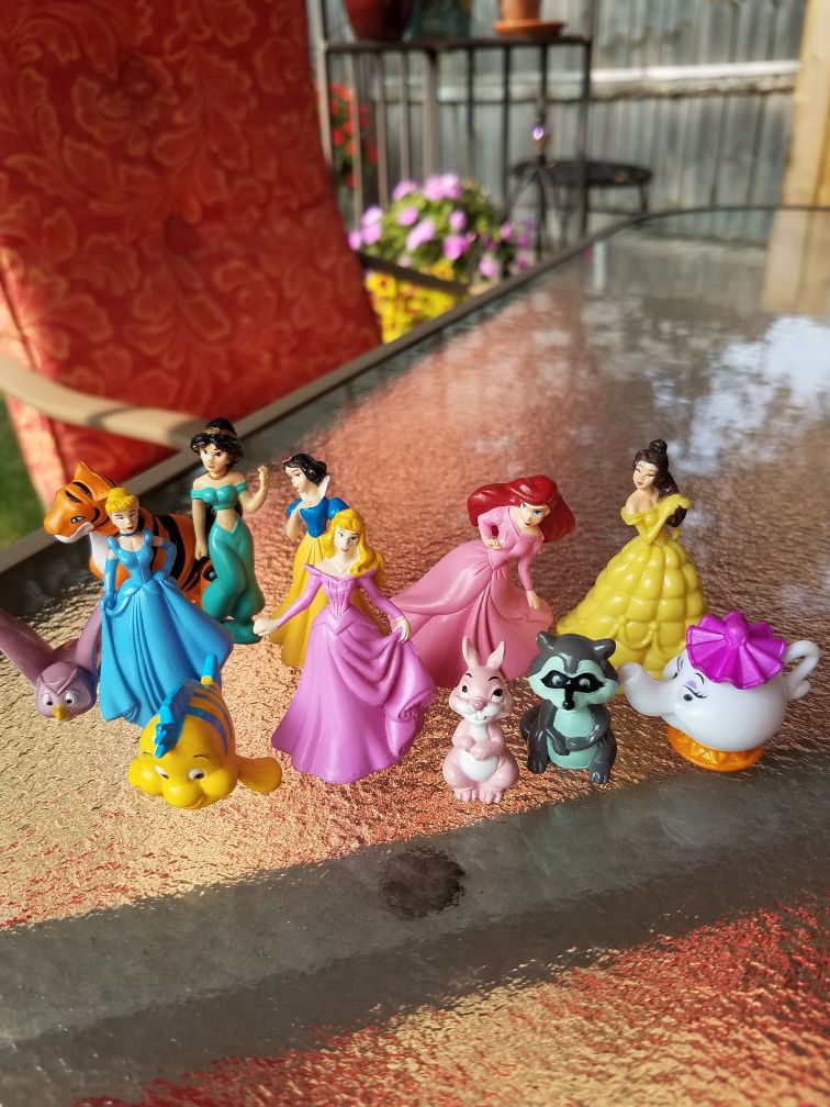 Disney princess mini figure lot 31
