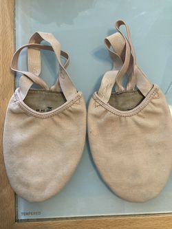 Capezio Size Xl Lyrical Dance Shoes