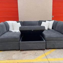 Sofa In  Still Available 