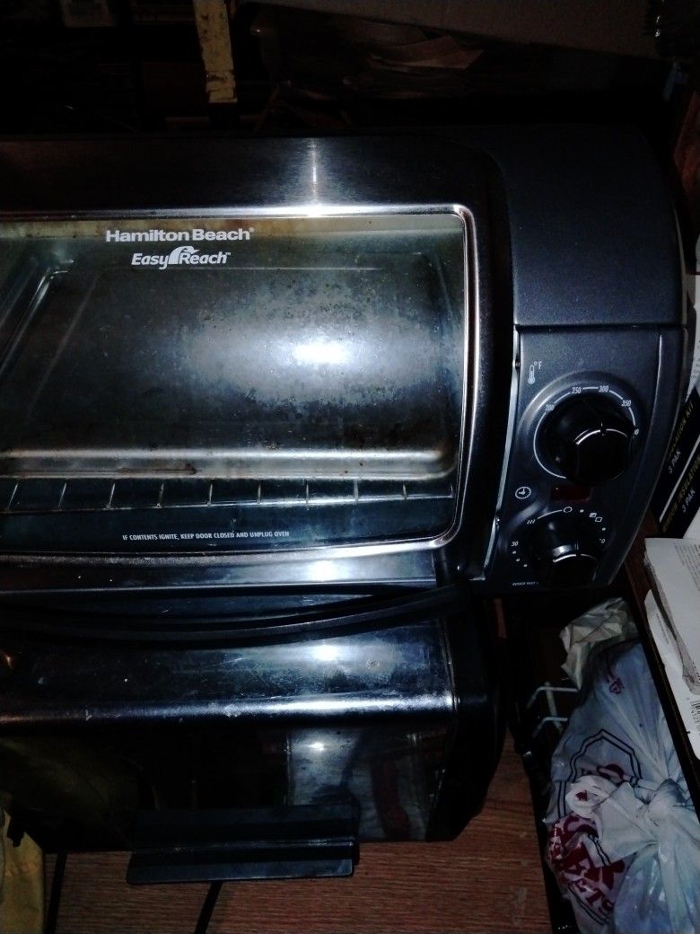 Hamilton Beach Easy Reach Toaster Oven Broiler