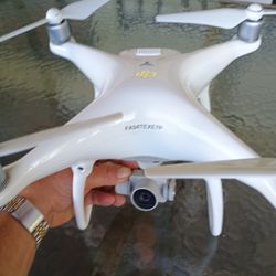 DJI Phantom 4