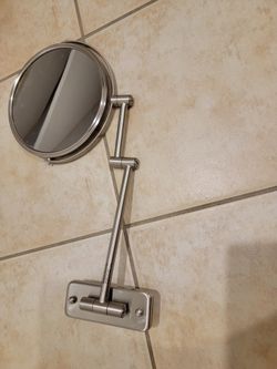 Make Up  Mount Mirror Wall $5