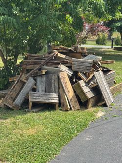 Free**  decking wood  **FREE