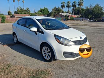 2014 kia río automátic