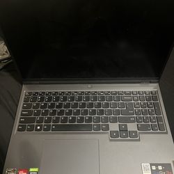 Lenova gaming laptop