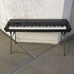 ROLAND DIGITAL RD300S STAGE STUDIO PIANO + STAND Weighted Keys 