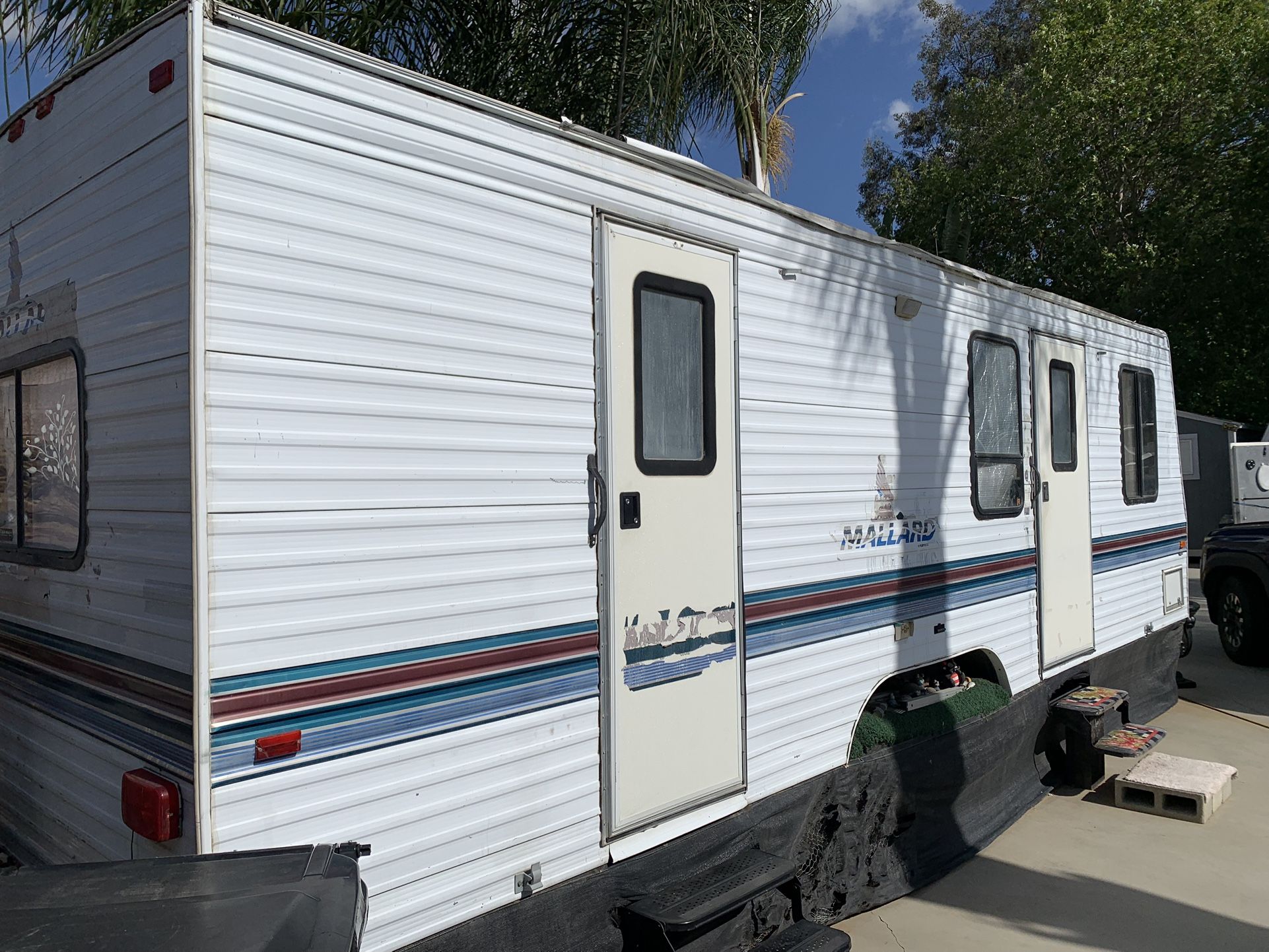 Trailer/ RV