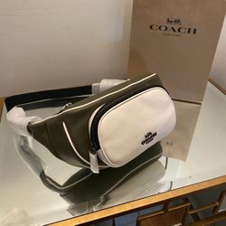 New!!! Original Coach Fanny Pack 