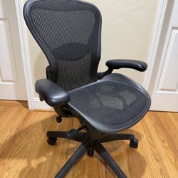 Herman Miller Aeron Chair Medium, With Adjustments And Lumbar Support 