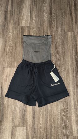 Essential shorts NEW DESIGN