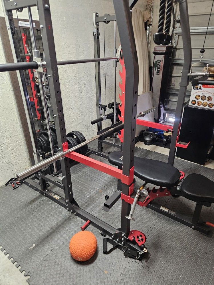 Home Smith Machine Gym W/ 315 Pound Of Weights And Rack