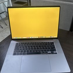 APPLE MACBOOK PRO 16” 6 CORE i7 16GB RAM 500GB SSD! LOADED! 