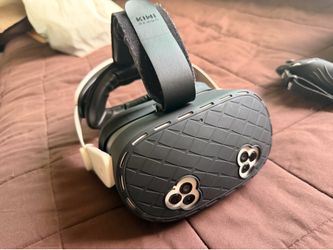 🥽 Oculus Quest 3S w/fitness accessories!