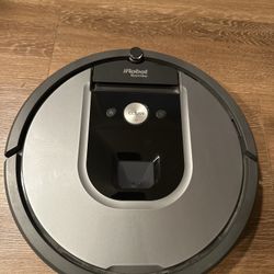 iRobot Roomba 
