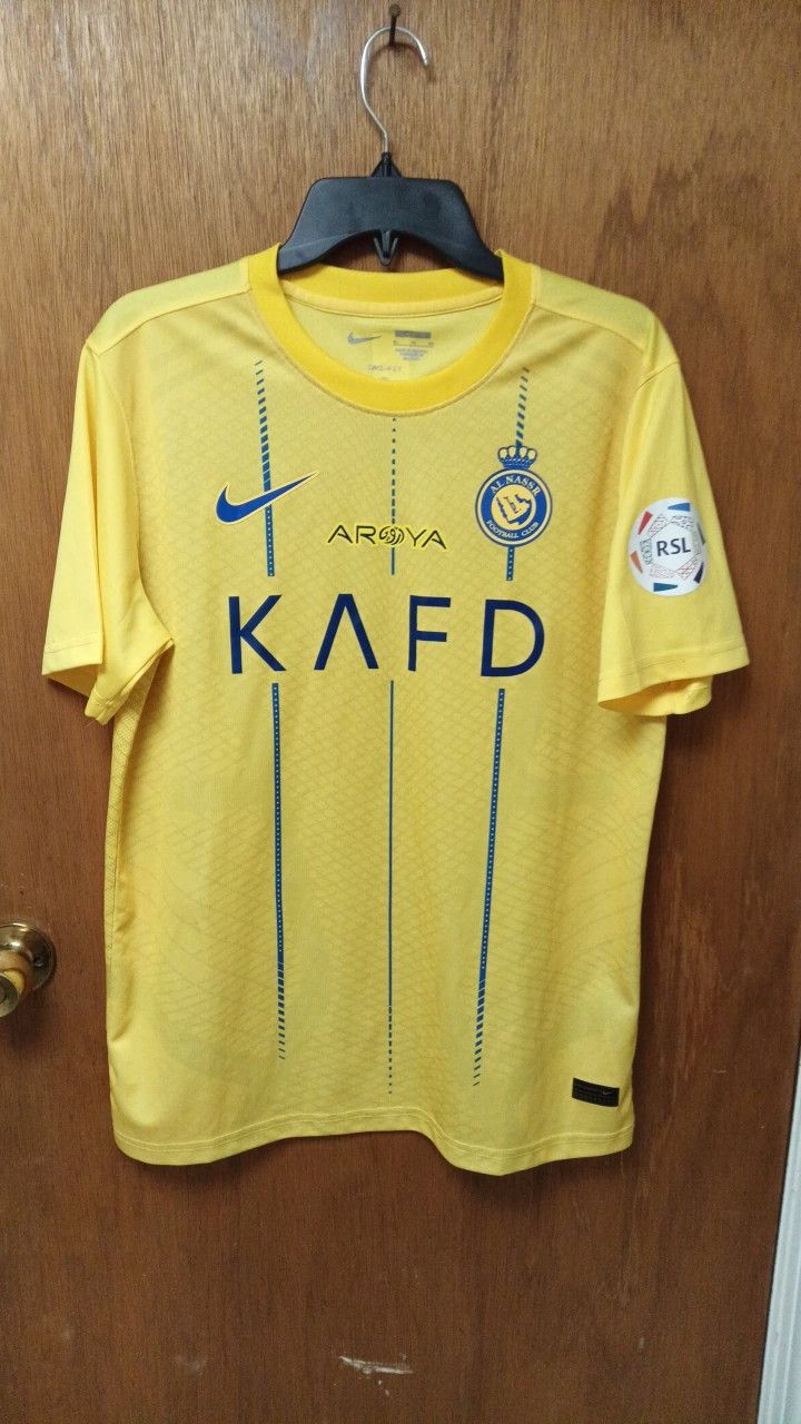 Al-Nassr 23/24 Ronaldo #7 Home Jersey XL Slim Fit (FITS LARGE)