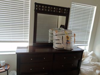 Dresser