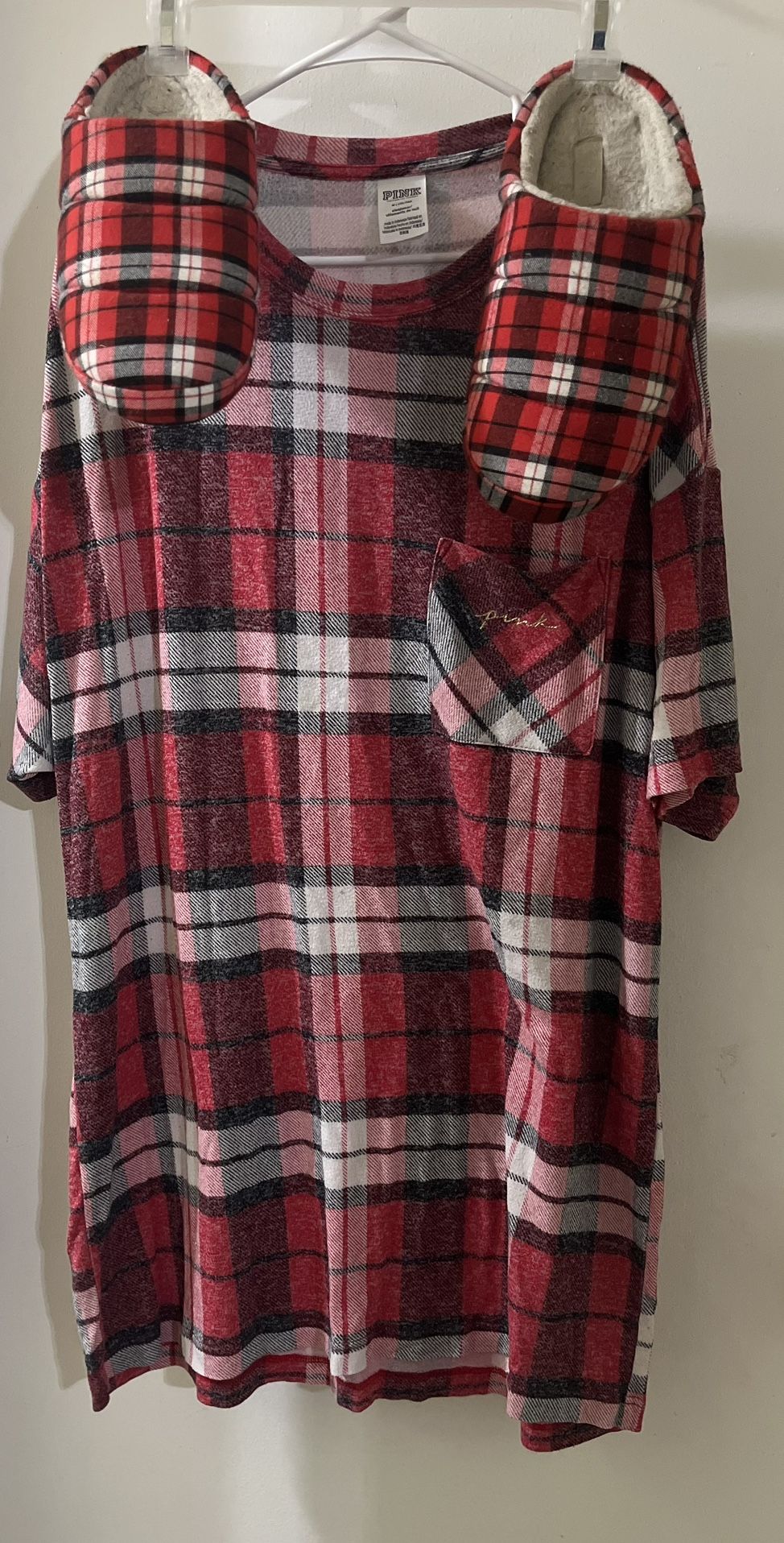 PINK oversized NIGHTSHIRT (M) W/slippers (L)
