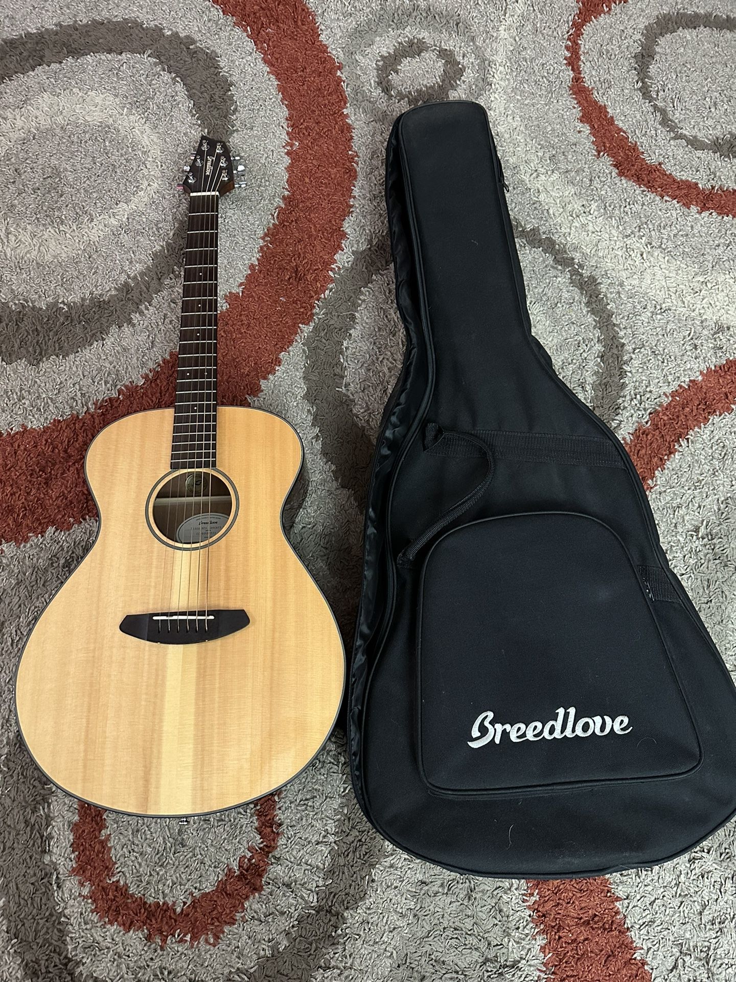 Breedlove Discovery Concert LH Left Handed Acoustic Guitar