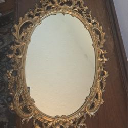 Vintage Syroco Oval Mirror