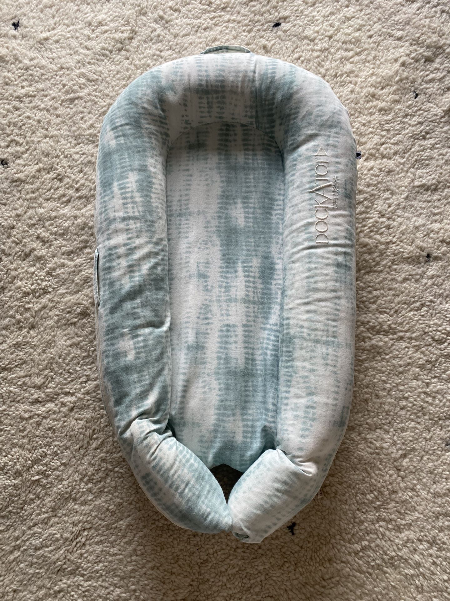 DocAtot Deluxe With Marine Shibori cover