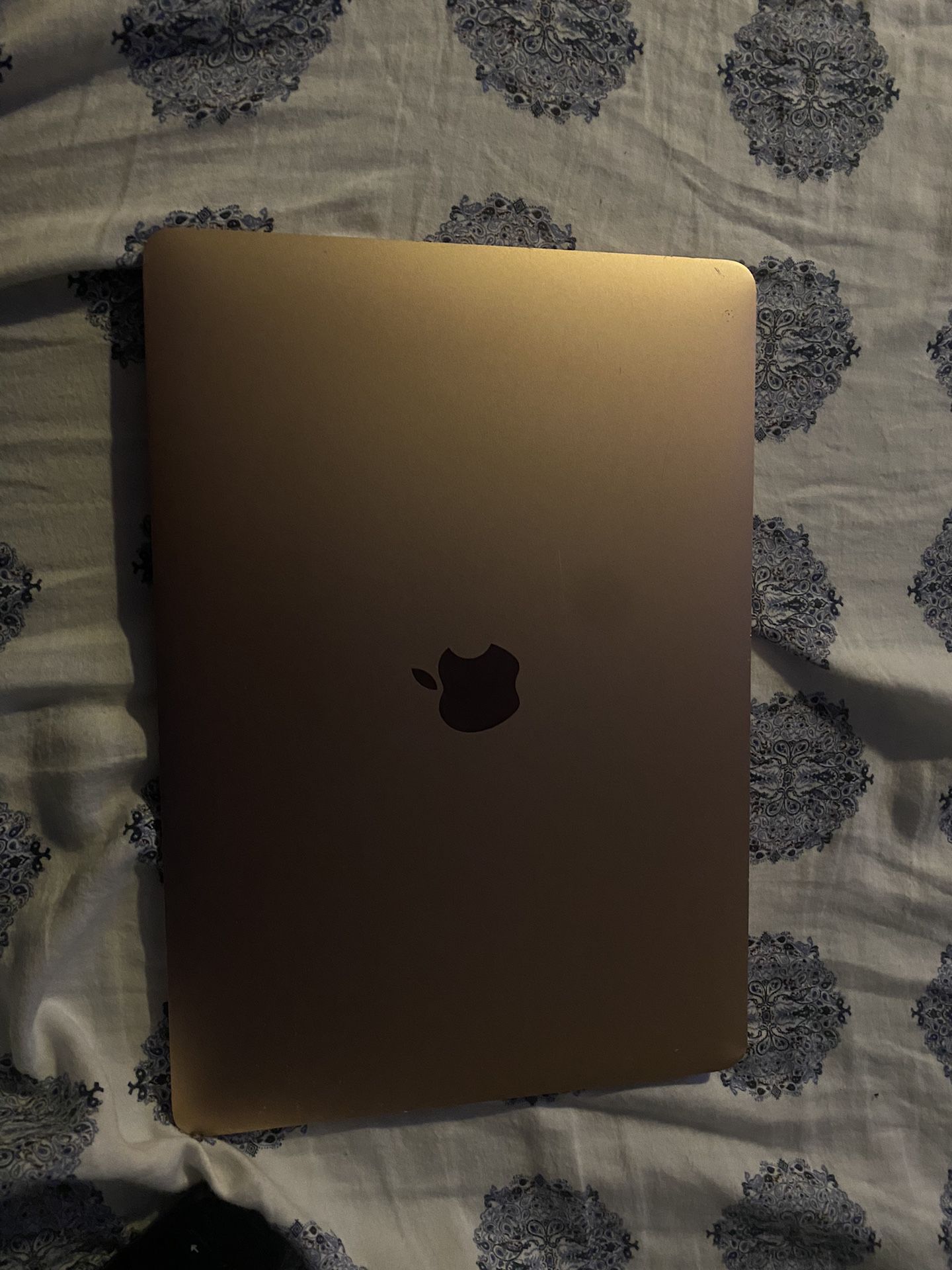 Macbook Air 2020 13-inch (Rose Gold)