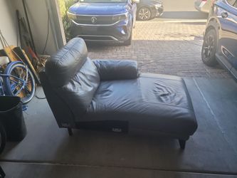 Free long easy chair