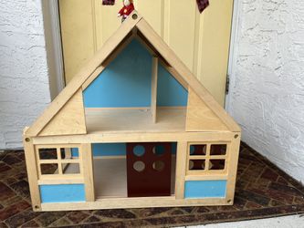 Vintage Dollhouse
