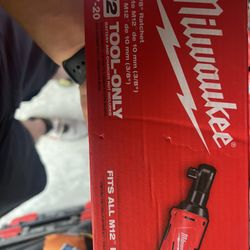 Milwaukee 3/8 Ratchet 