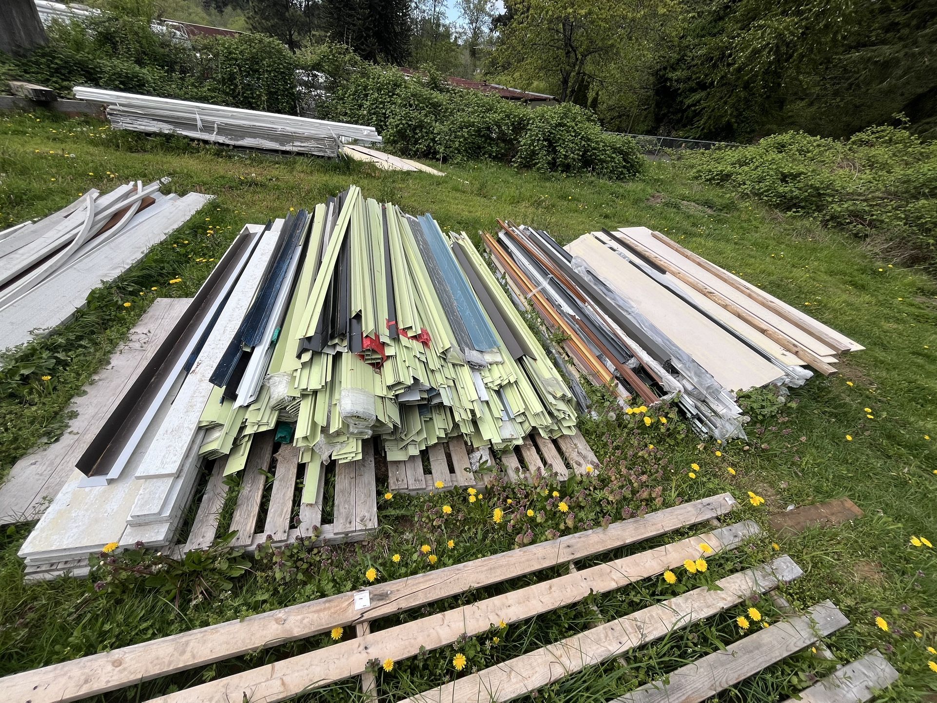 🔥 METAL FLASHING – $6 EACH
