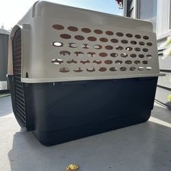36” Petmate Vari Dog Plastic Airline-Friendly Crate