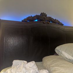 King Bedroom Set $300