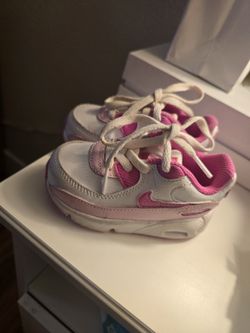 Nikes 5C Used Twice 