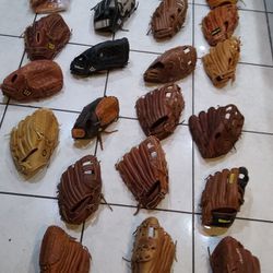 List 2 Wilson Softball/Baseball Gloves