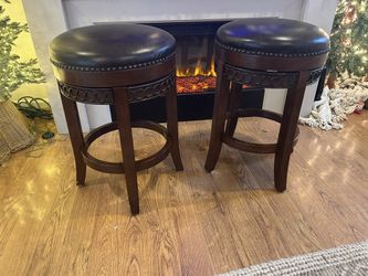 2 Barstools
