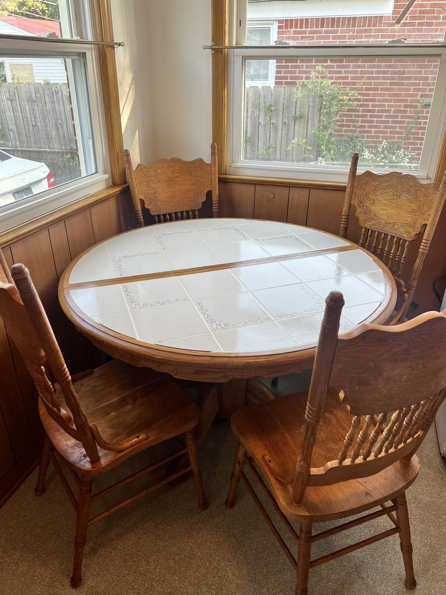 Kitchen Table With Four Chairs 