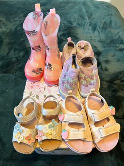 TODDLER SHOE SIZE 5/6 TAKE ALL