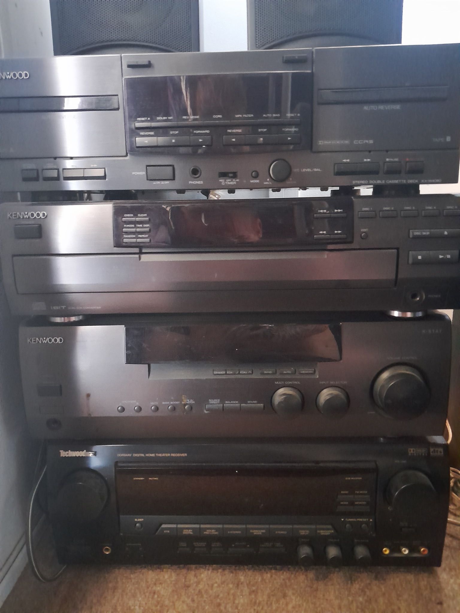 Kenwood 3pc Stereo System w/ speakers