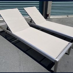 Pool Chaise Lounge Set