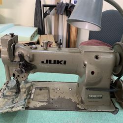 Juki Sewing Machine LU-562