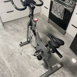 Spin Bike By Sunny Health 