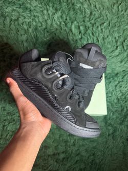 Black Lanvins