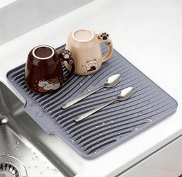 Silicone Dish Drying Mat for Kitchen Counter,Dish Drying Pad,Non-Slip Drain Pad with Built-in Drain, Heat Resistant Stone Drying Mat,15.8"x 13",Gray