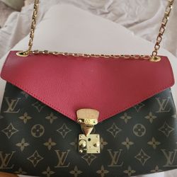 Authentic Louis Vuitton Hang bag