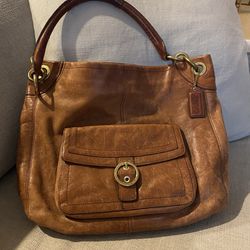 Coach Handbag / Handbag / Leather Hobo / leather bag