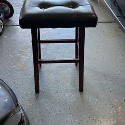 6 Kitchen Stools 