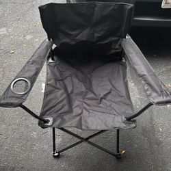 2 Outdoor Chairs 